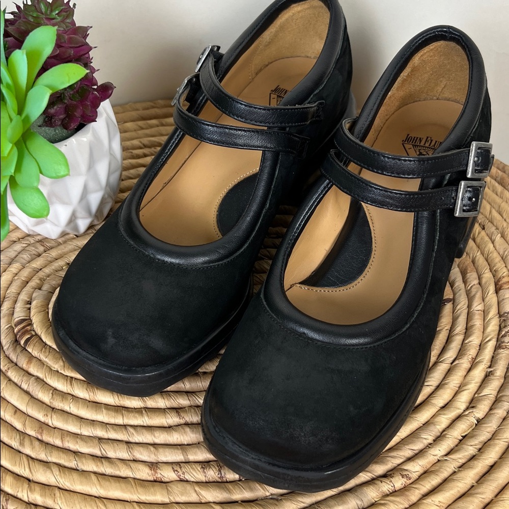 John Fluevog Unity Aimee Black Leather Chunky Heel Double 2 Strap Mary Jane Pump - Picture 2 of 13